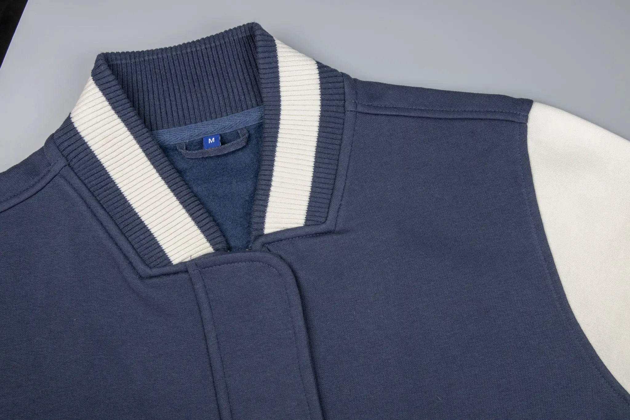 d8489c1ddfb6e7e2bf424ec63ec0c219